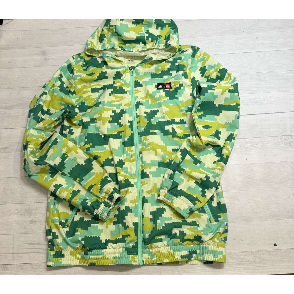 Adidas x LEGO Windbreaker in Core Green / Halo Youth‎ XL 15-16 Years
